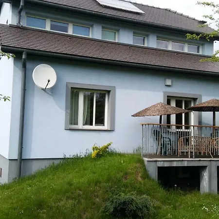 Проживание в семье Goscinne Lalaj *