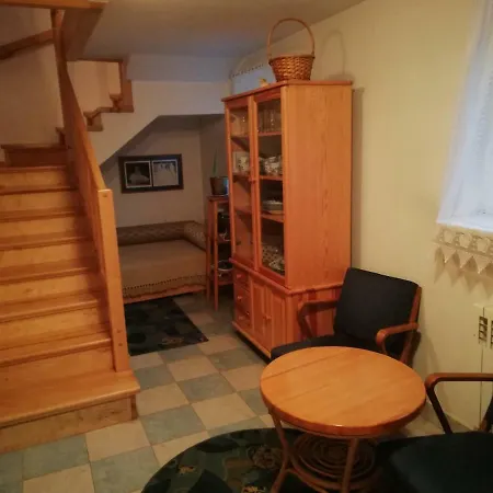 Goscinne Lalaj Проживание в семье Bolecin