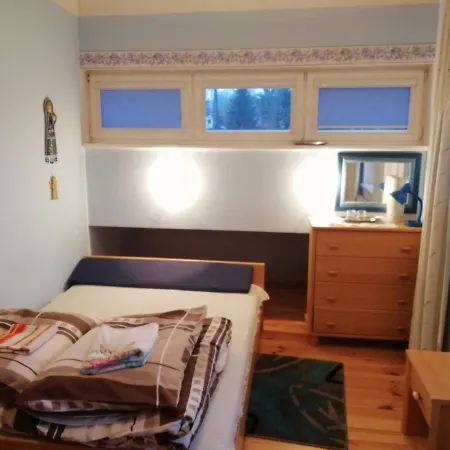 Проживание в семье Goscinne Lalaj