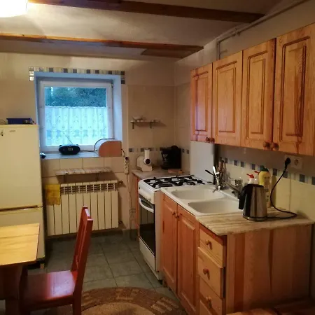 Проживание в семье Goscinne Lalaj *